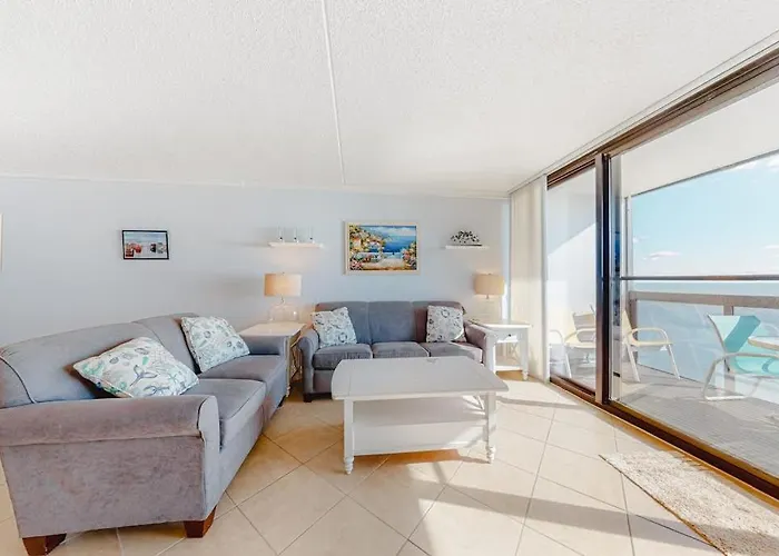 Updated Oceanfront With Ample Balcony Ac Pools Gym & Sauna Holiday home *