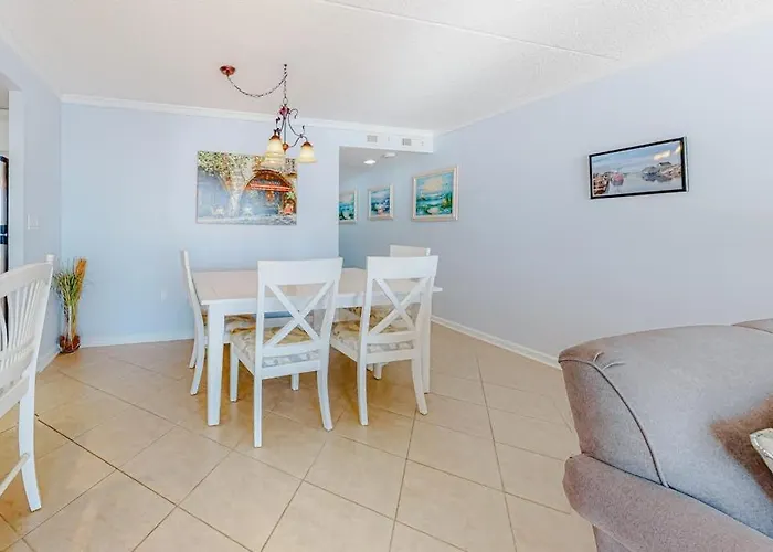 Updated Oceanfront With Ample Balcony Ac Pools Gym & Sauna * Ocean City