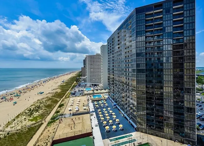 Updated Oceanfront With Ample Balcony Ac Pools Gym & Sauna *